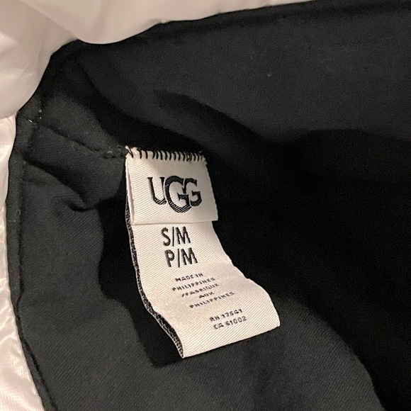 UGG Quilted Puffy Logo Bucket Hat - Women’s Size Small/Medium - New